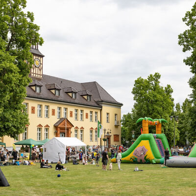 Bild vergr&ouml;&szlig;ern: Impressionen vom Veltener Ofen-Stadt-Fest 2026.