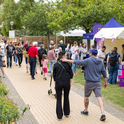Bild vergr&ouml;&szlig;ern: Impressionen vom Veltener Ofen-Stadt-Fest 2026.