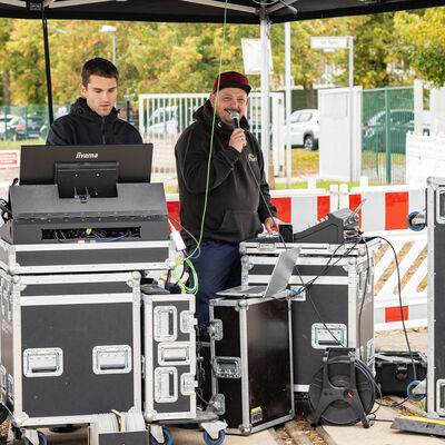 Bild vergr&ouml;&szlig;ern: Viele Unternehmen &ouml;ffneten zur Langen Nacht der Wirtschaft in Velten ihre T&uuml;ren und Tore.